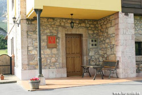 Apartamentos Rurales La Granda Cangas de Onís Exterior photo